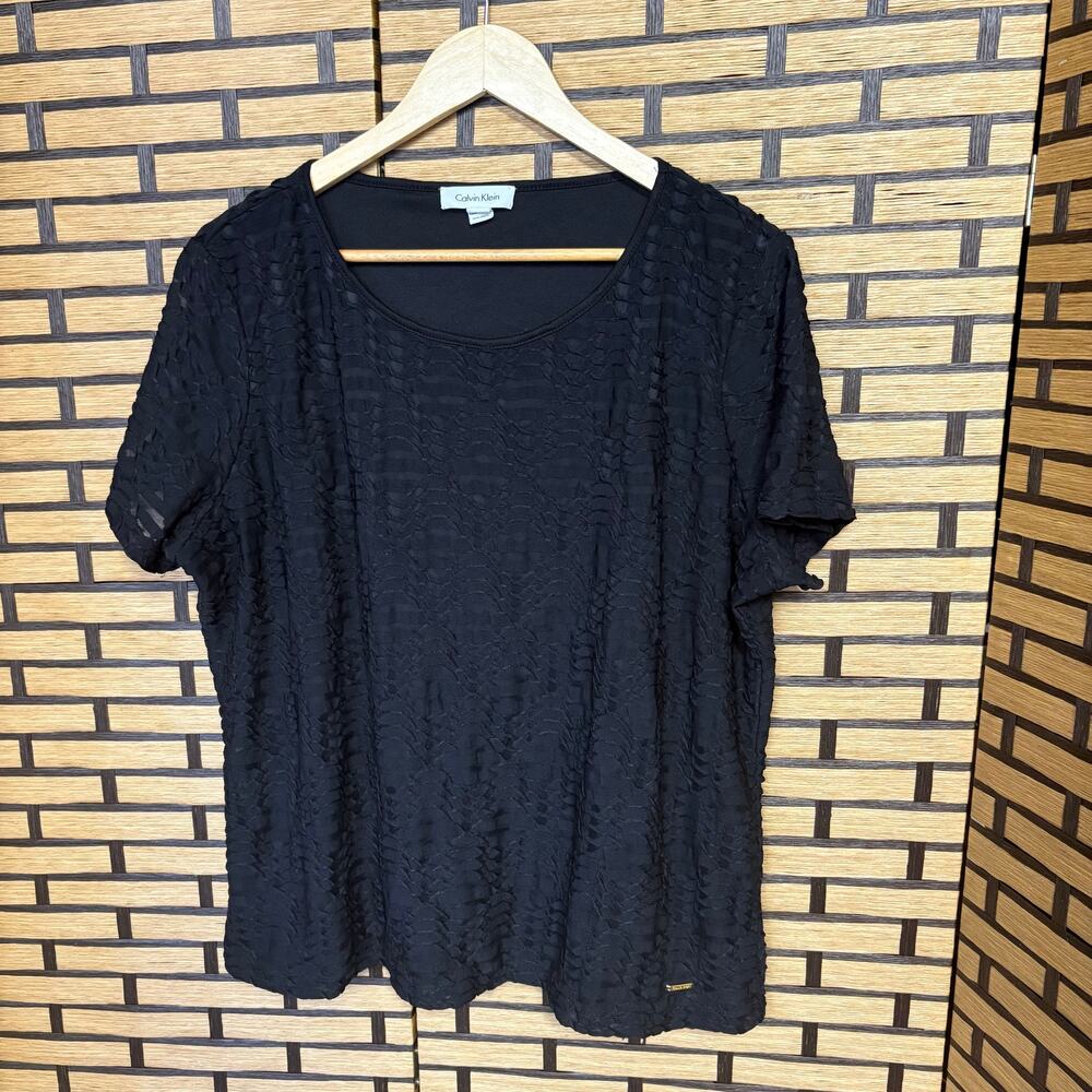 Calvin Klein Black Top Size XXL